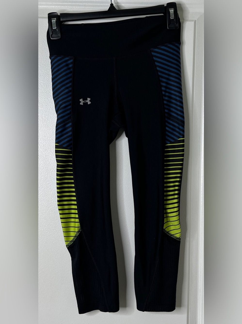 Bundle of 2 Under Armour HeatGear Compression‎ Leggings XS Athletic Yoga